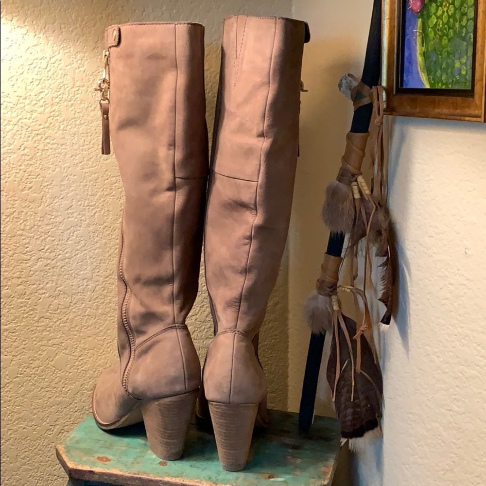 ALDO Suede Zip Boots 10 - Picture 5 of 10